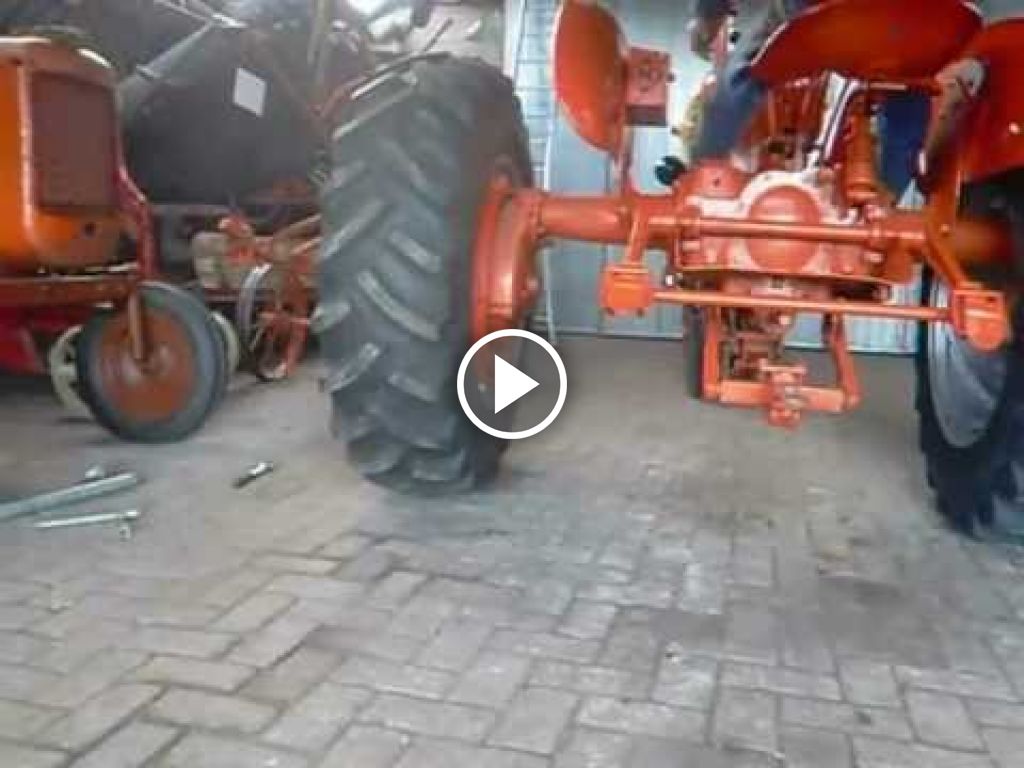 Wideo Allis-Chalmers WD 45