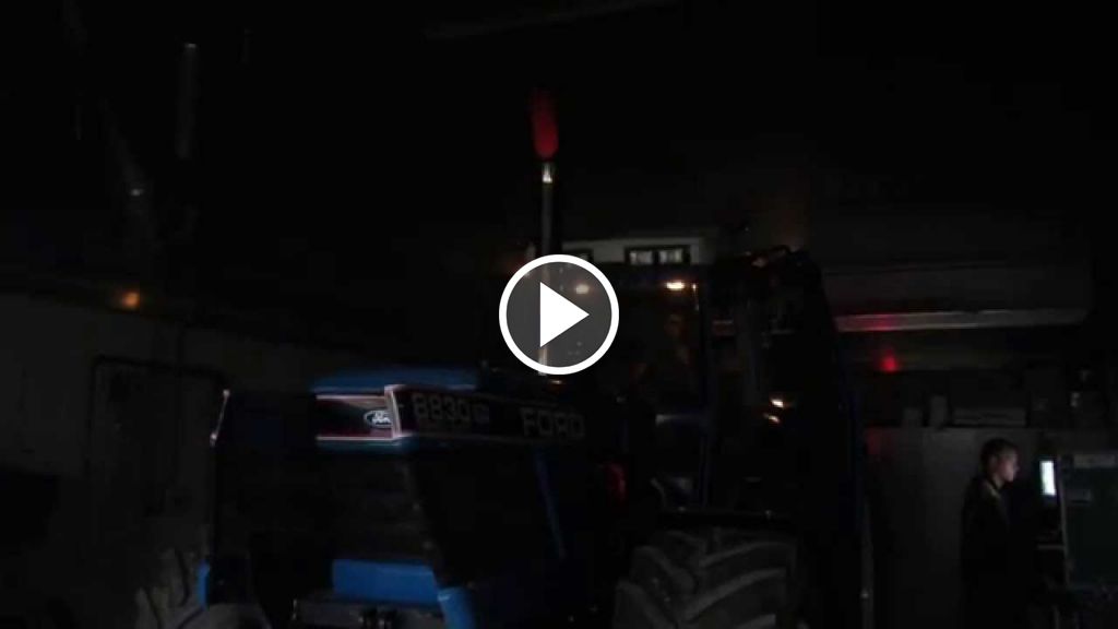 Video Ford 8830