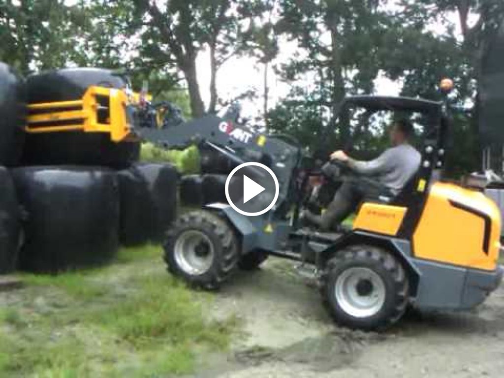 Wideo Giant V4501T
