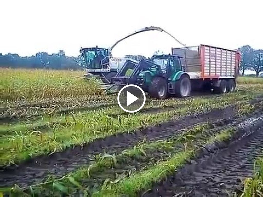 Videó Onbekend Tractor