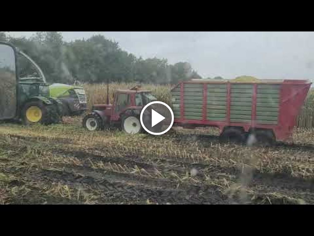 Wideo Onbekend Tractoren