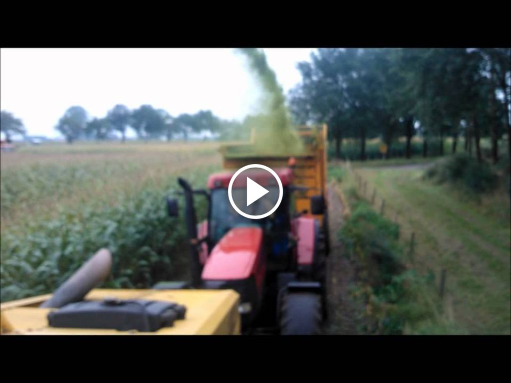 Vidéo New Holland FX 58