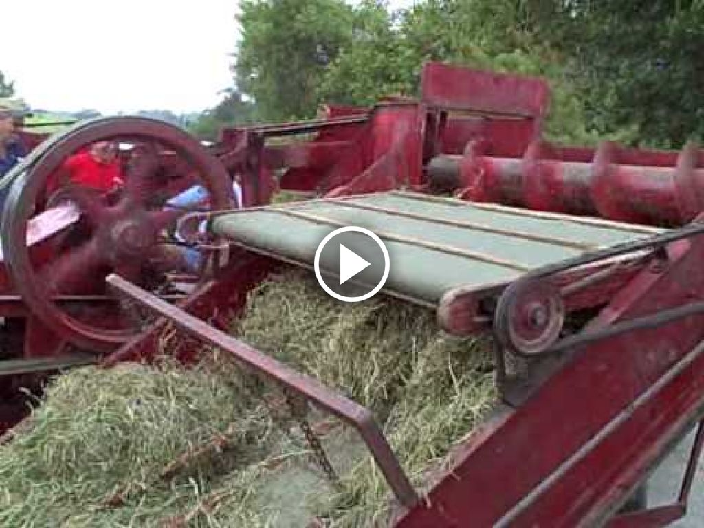Wideo New Holland Balenpers