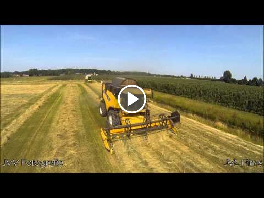 Vidéo New Holland CX 840