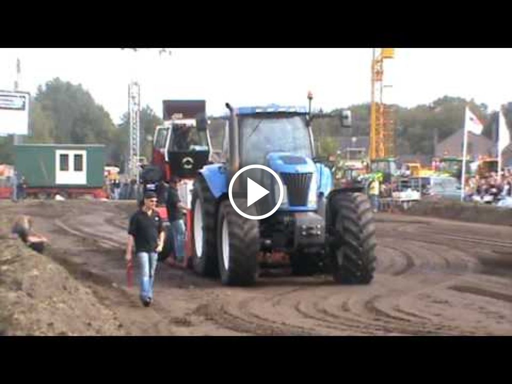 Wideo New Holland TG 230