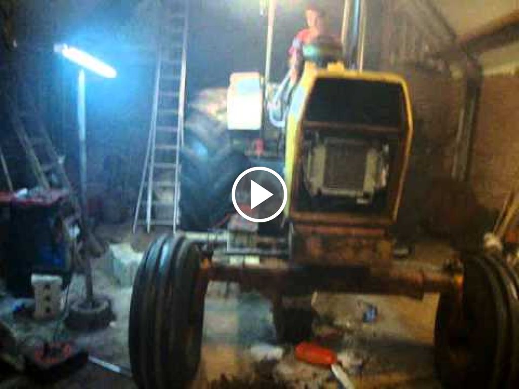 Video Ford 8600