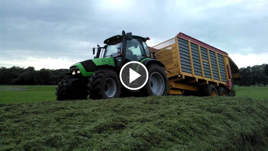 Vidéo Deutz-Fahr Agrotron 130