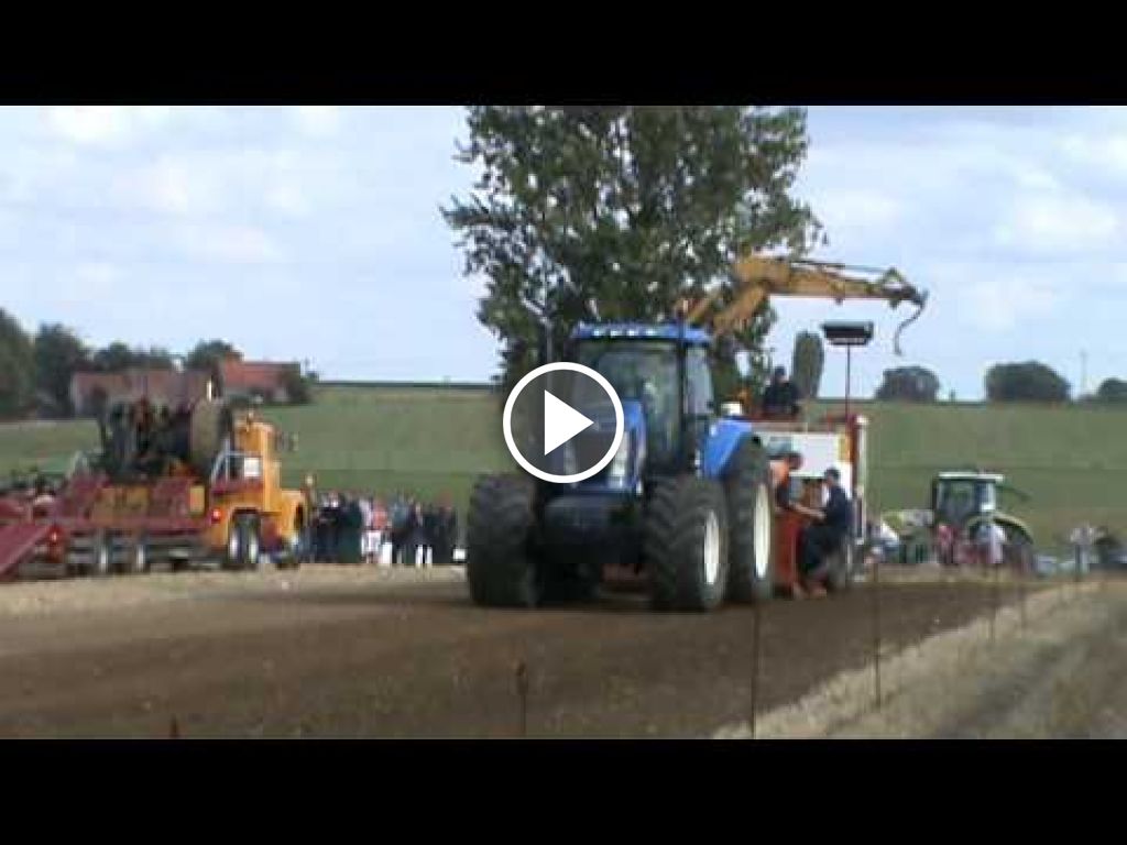 Wideo New Holland T 8040
