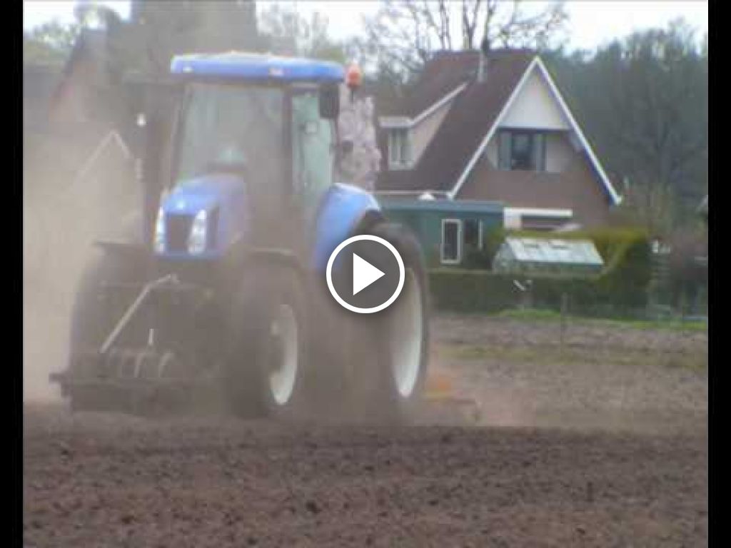 Wideo New Holland T 6020