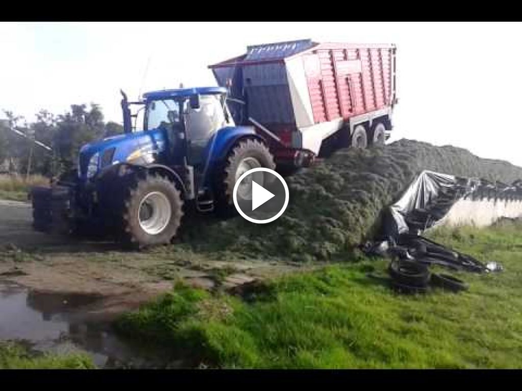 Video New Holland T7060