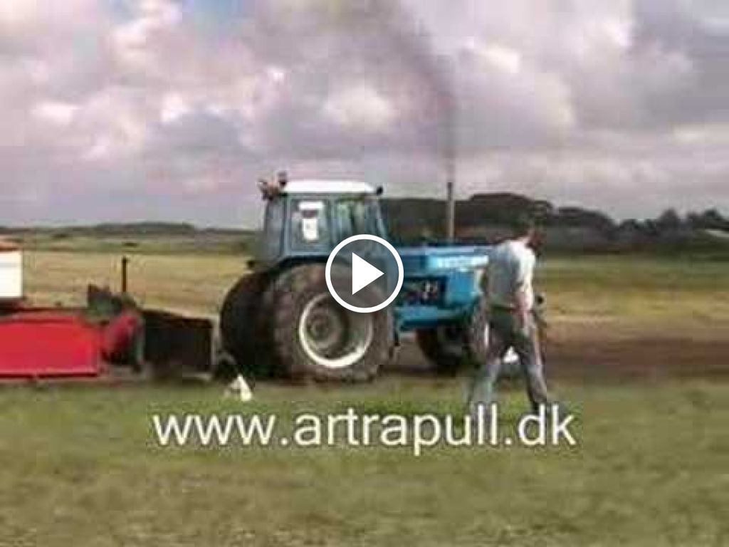 Video Ford TW 30