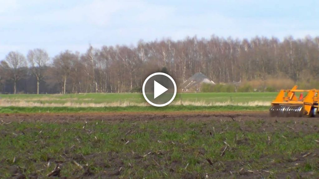 Video Fendt 818