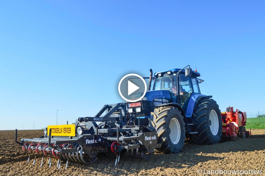 Wideo New Holland 8970
