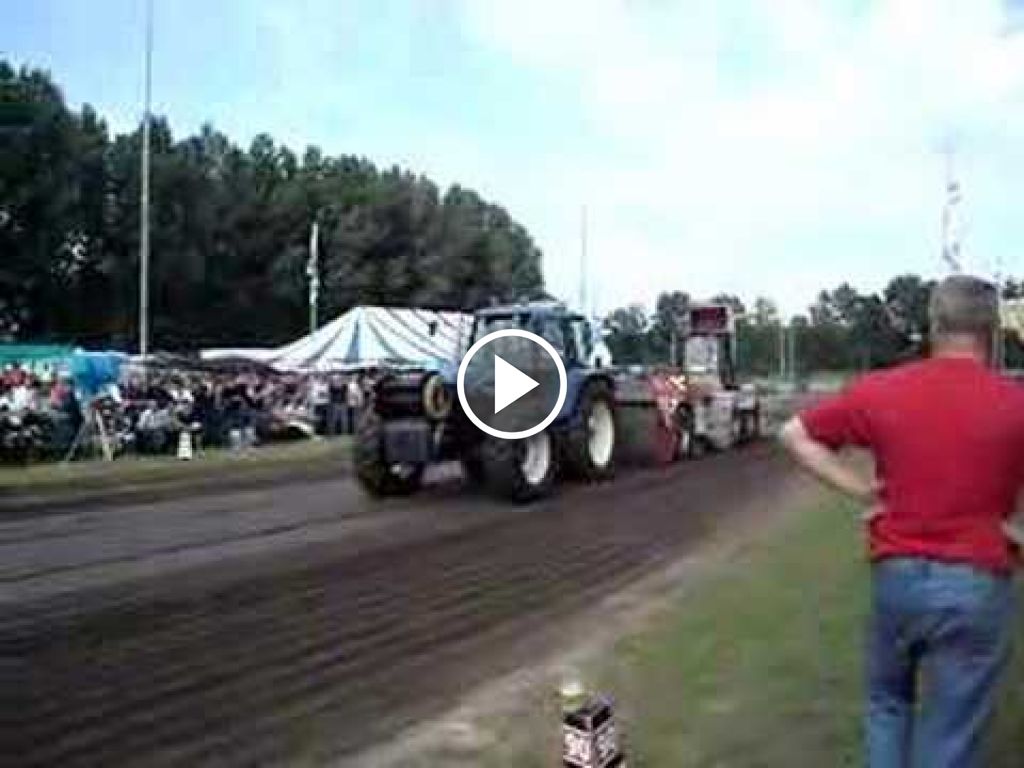 Wideo New Holland 8560