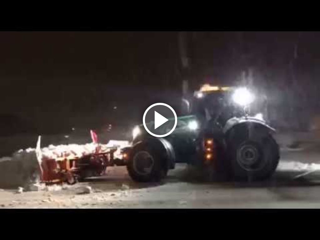 Video New Holland T 8.435