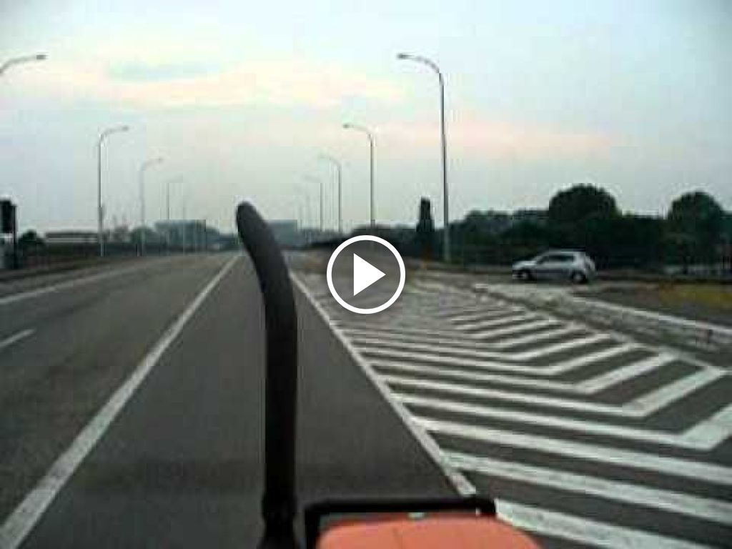Wideo Fiat 540DT