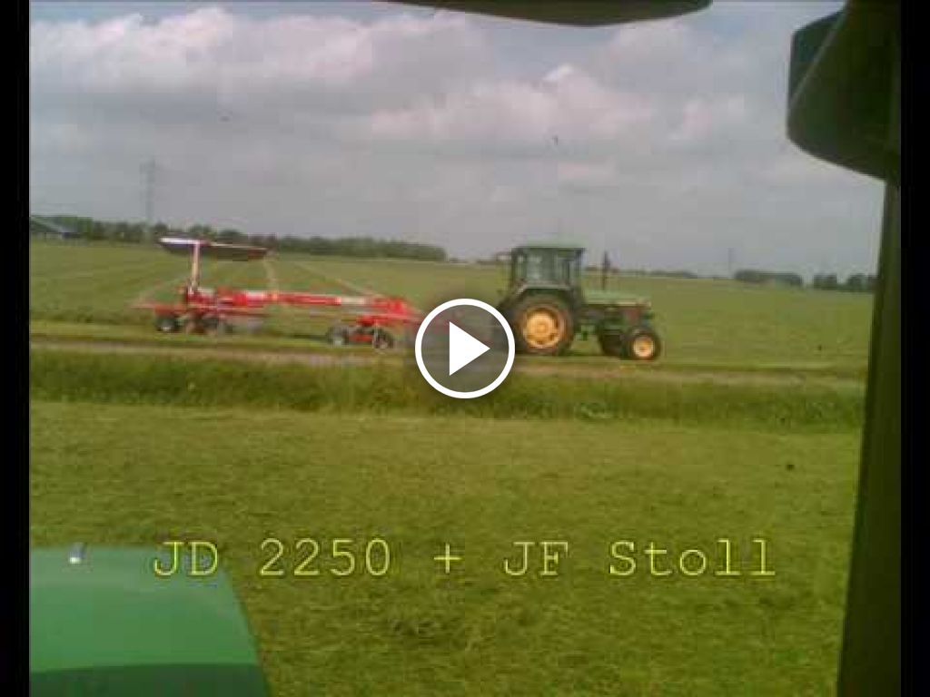 Video John Deere 6110