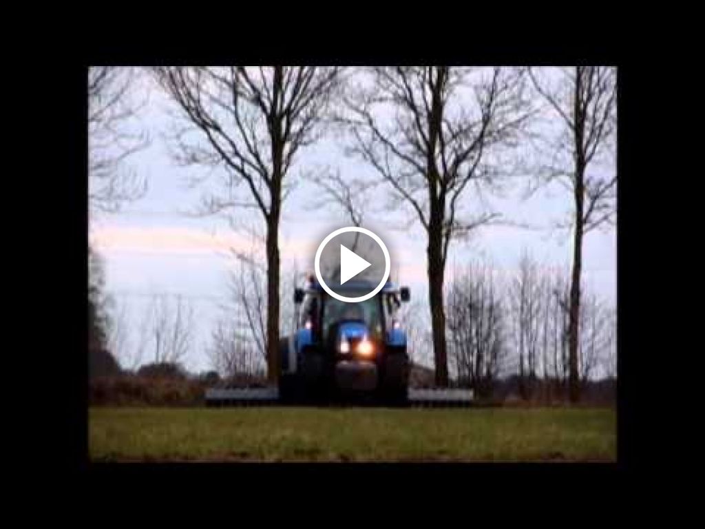 Vidéo New Holland TS 135 A