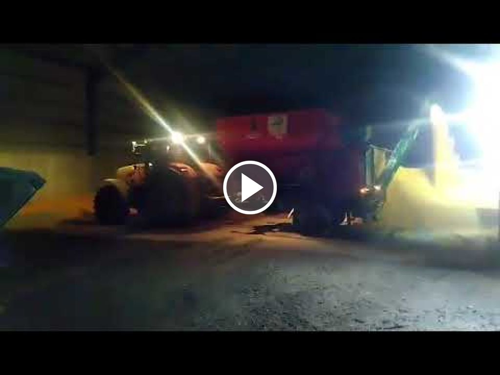 Wideo Onbekend Tractor