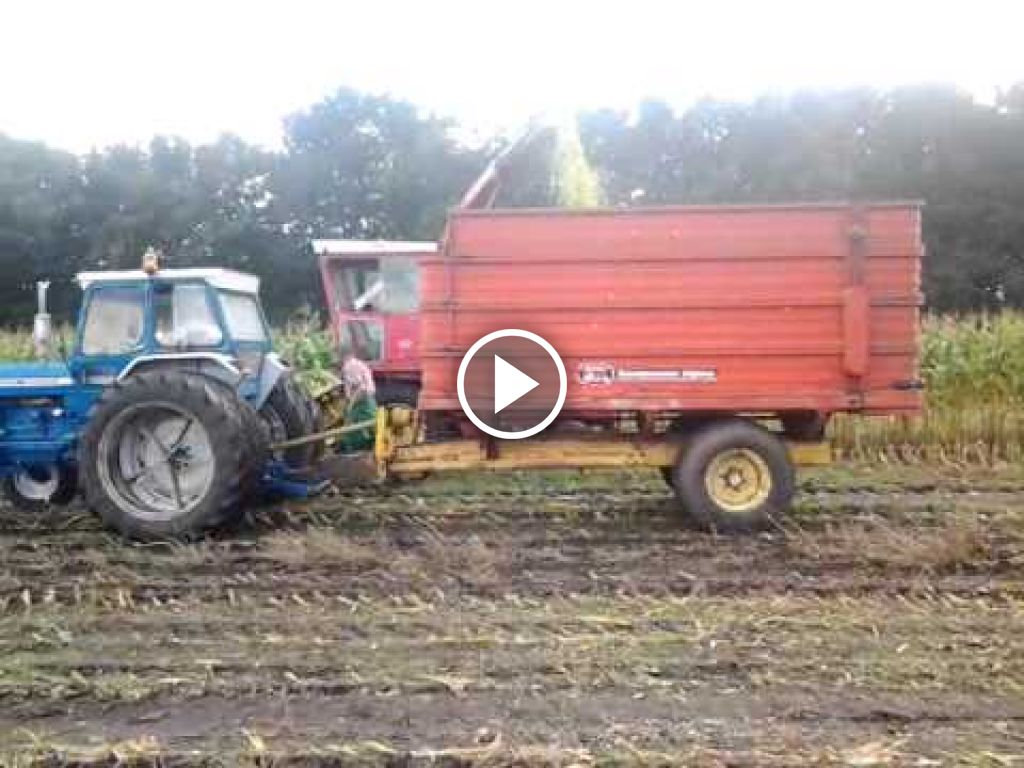 Wideo New Holland 1880