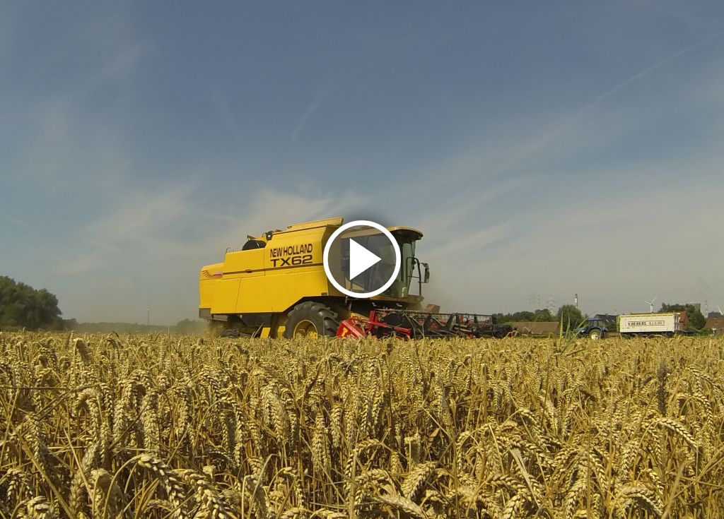 Wideo New Holland TX 62