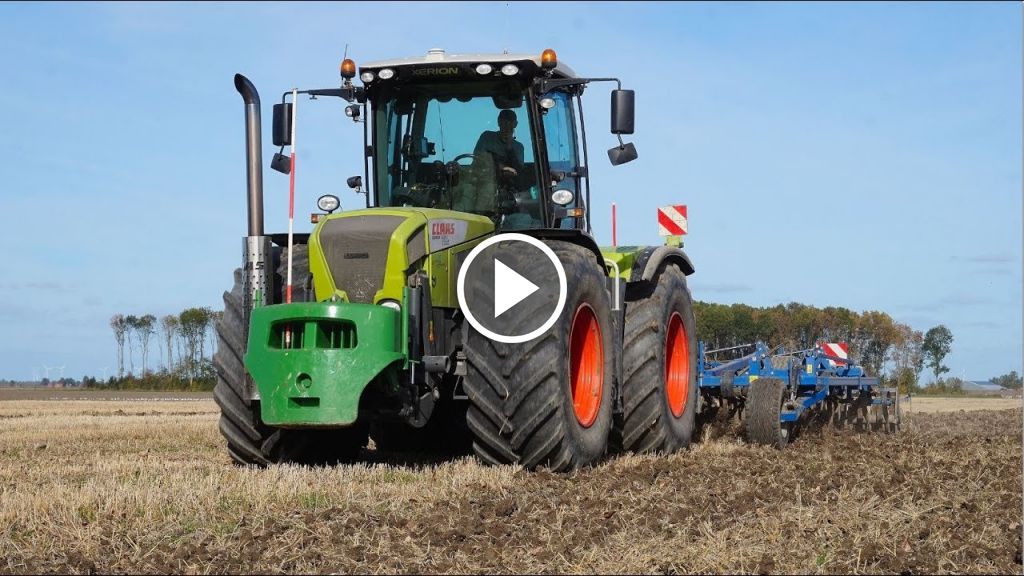 Video Claas Xerion 3800 TRAC