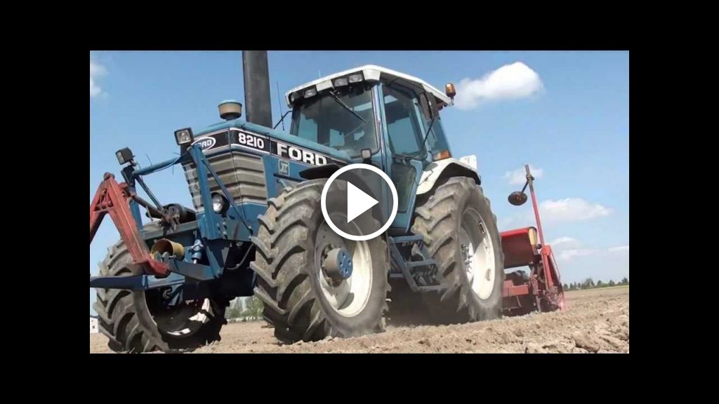 Wideo Ford 8210