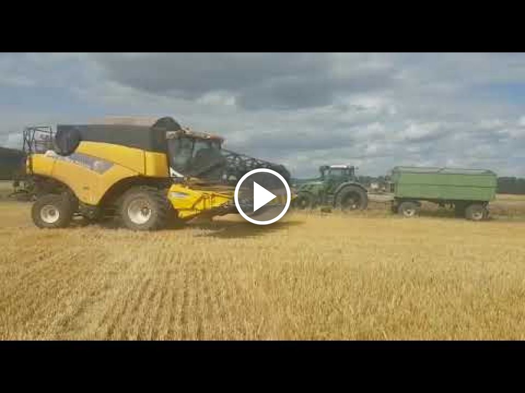 Video New Holland CR 9060