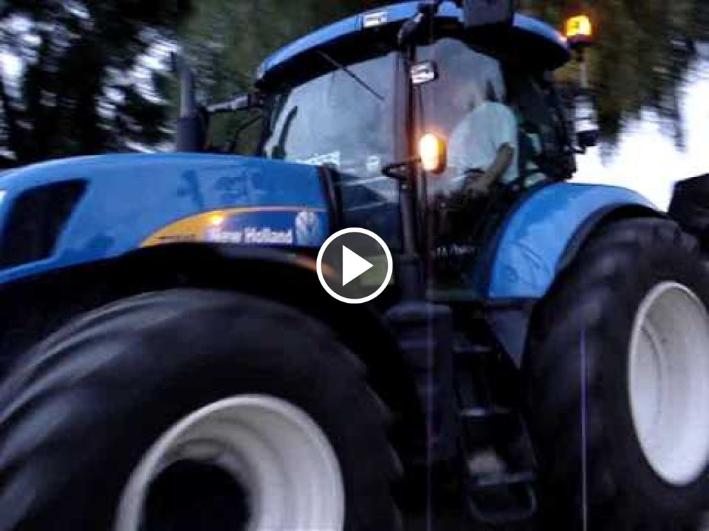 Wideo New Holland T 7040