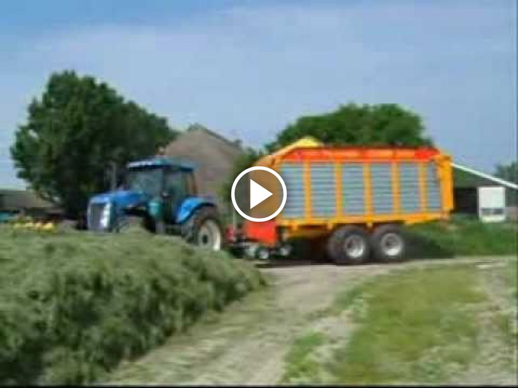 Wideo New Holland TG 230
