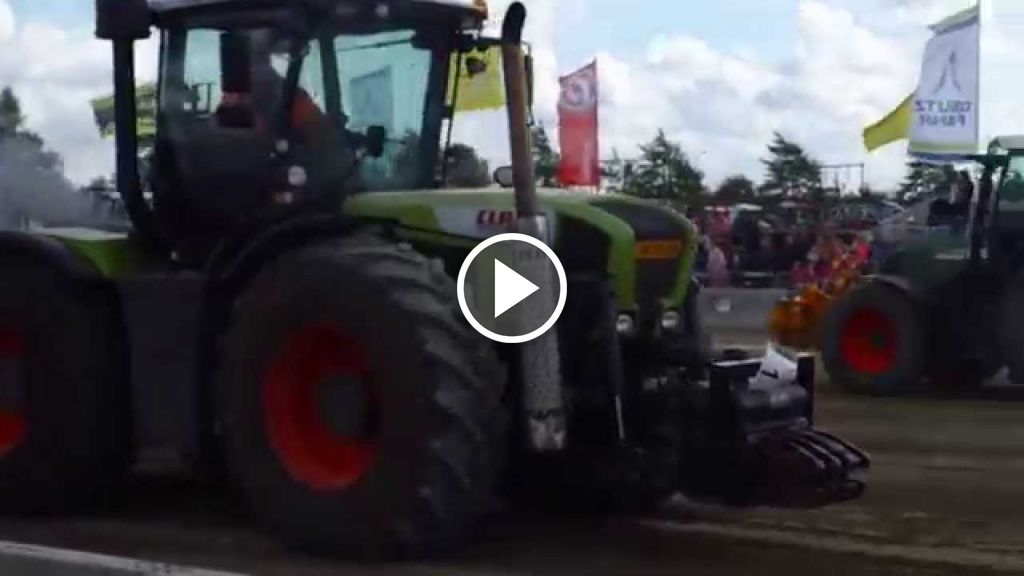 Video Claas Xerion 3800 TRAC