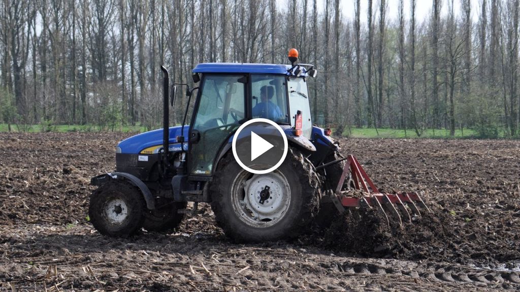 Wideo New Holland TD 80 D