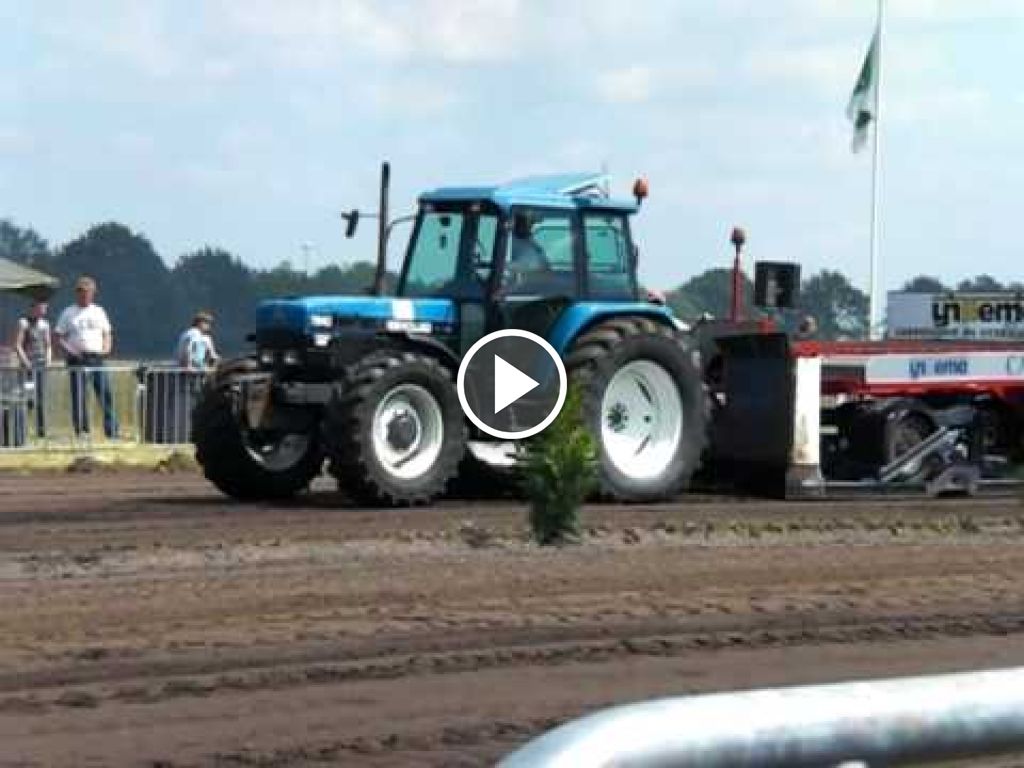Video New Holland 7840