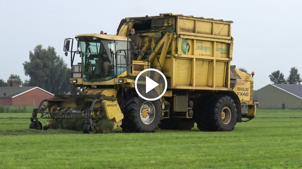 Wideo New Holland FX 48