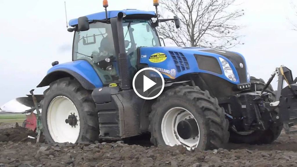 Wideo New Holland T 8.330