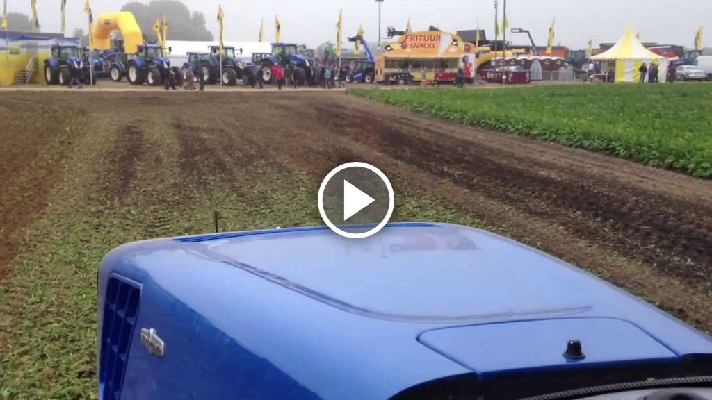 Video New Holland T 8.420