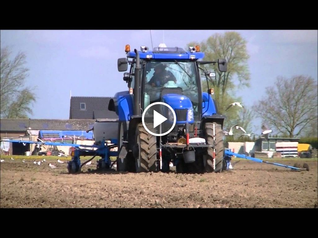 Vidéo New Holland T 6030