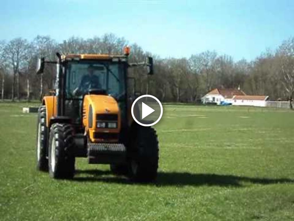 Wideo Renault Ares 640 RZ
