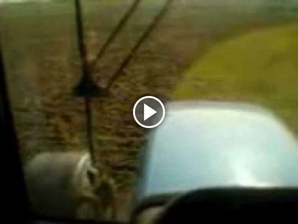 Video New Holland 8260