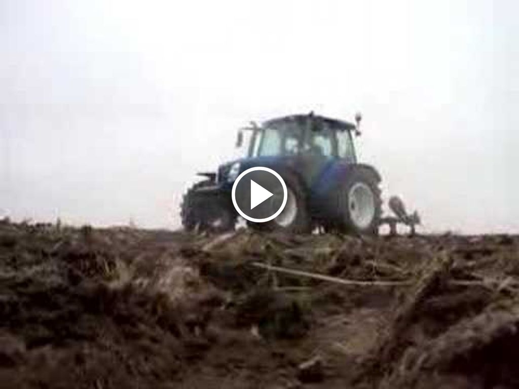 Wideo New Holland TL 90 A