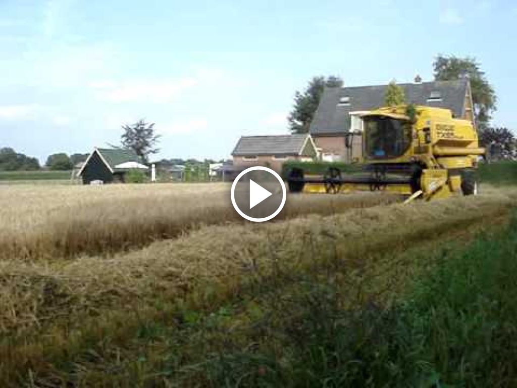 Wideo New Holland TX 65