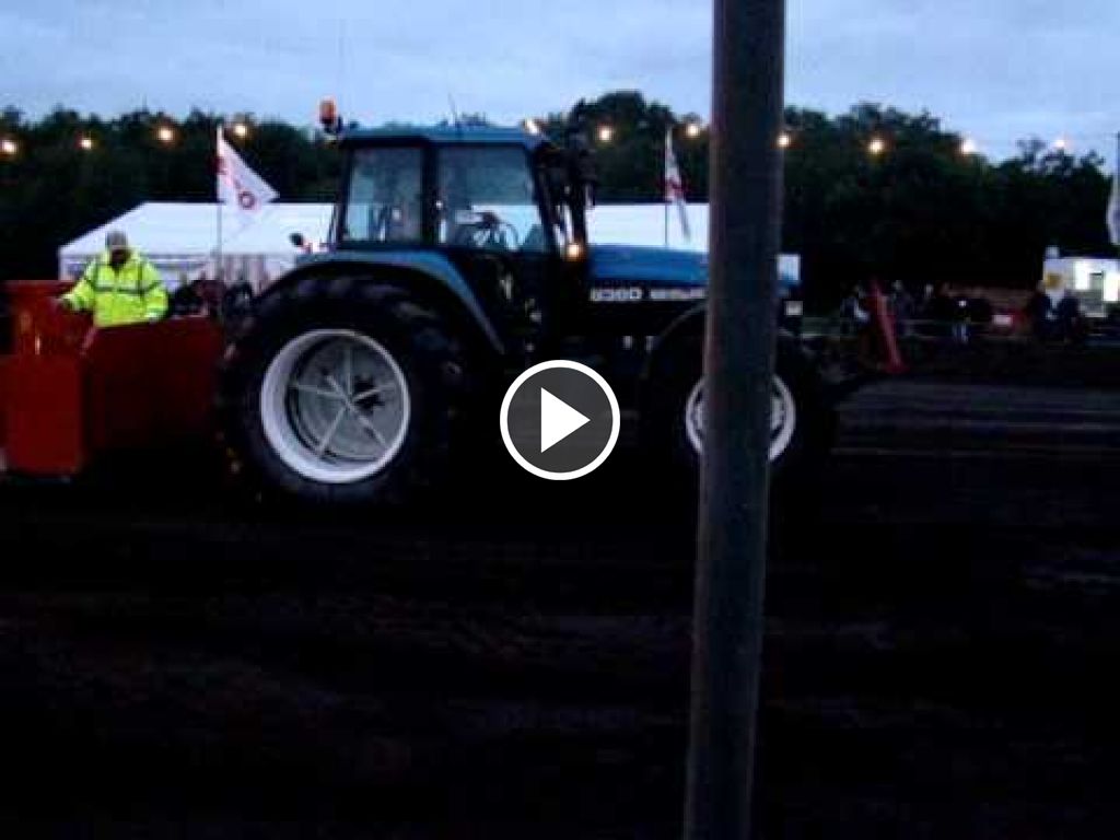 Wideo New Holland 8360