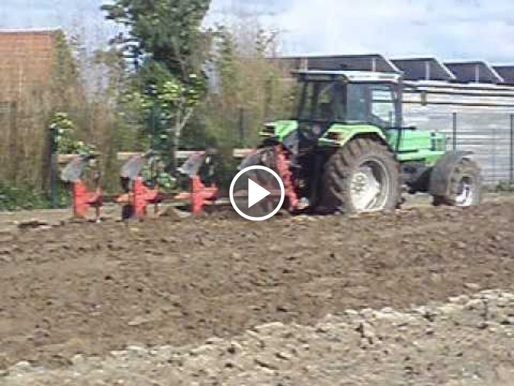 Wideo Deutz-Fahr Agrostar 6.11