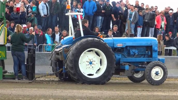 Fordson Super Major Videos - In Action - Page 1