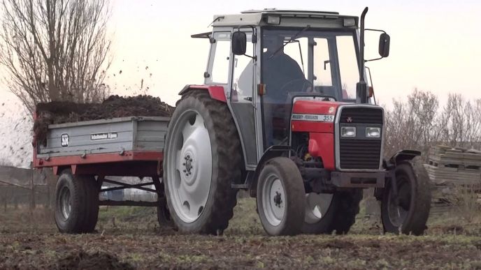 Massey Ferguson 355 Video's - In Actie in het Veld